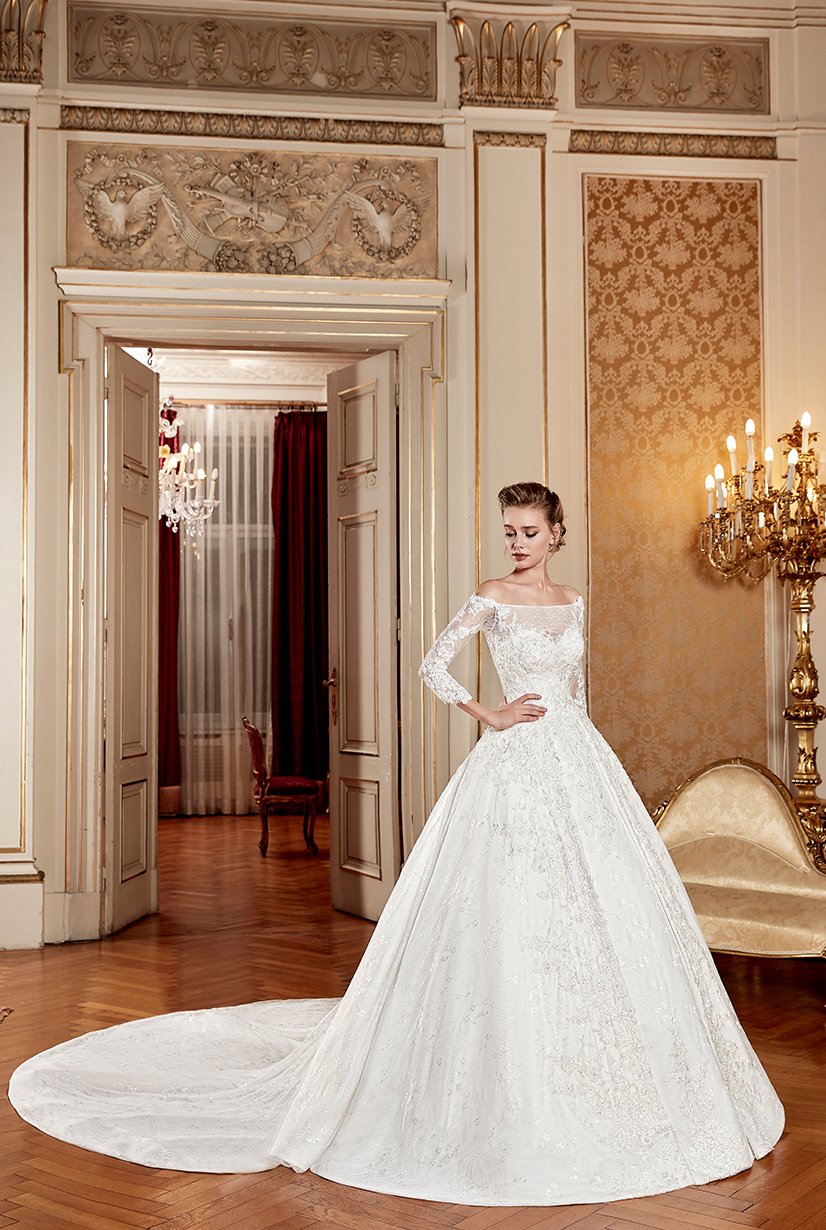 RAIMONDI - Vestido de novia con cola y falda plisada mangas Ges - RAIMONDI - Vestido de novia con cola y falda plisada mangas Ges -