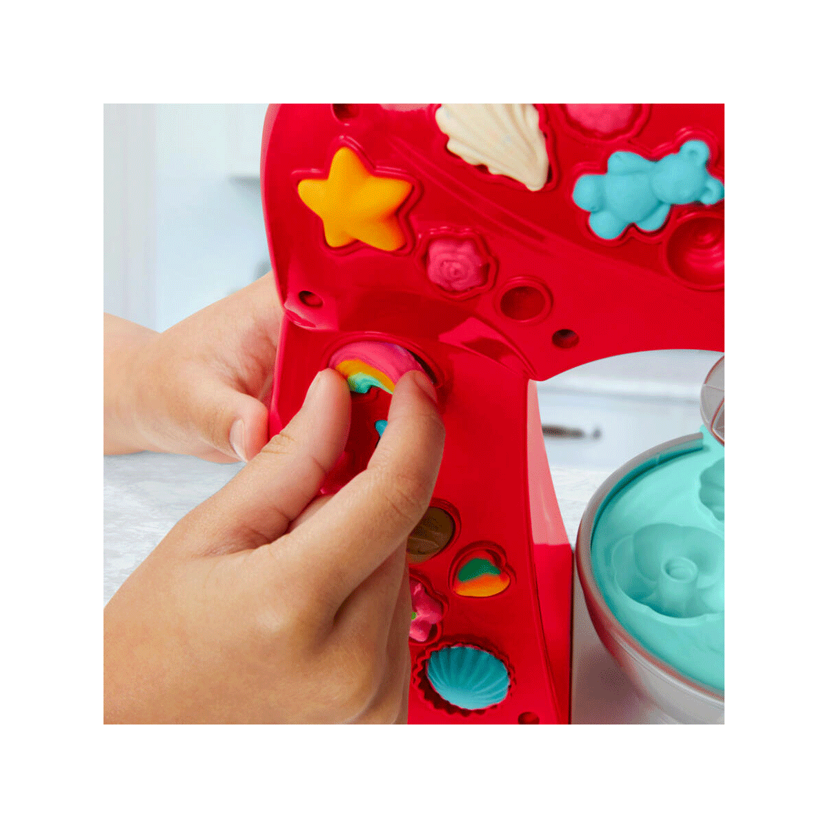 F4718 Play-Doh Sihirli Mikser Oyun Seti