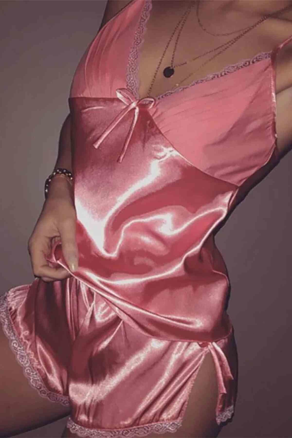 Dantel İşlemeli Saten Sortlu Pijama Takım Pembe ABM9175