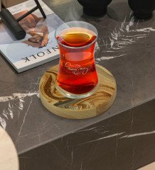 Kişiye Özel Mermer Tasarımlı Doğal Ahşap Tabaklı Heybeli Çay Bardağı Model 16