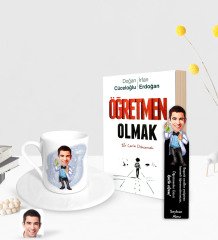 Kişiye Özel Erkek Kimya Öğretmeni Karikatürlü Türk Kahvesi Fincanı Ahşap Kitap Ayracı ve Öğretmen Olmak Kitabı Hediye Seti-3