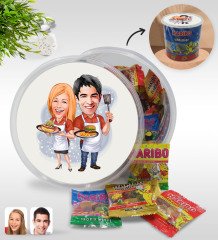 Kişiye Özel Sevgililer Karikatürlü Dev Boy Haribo Minis Kovası (10gx100adet) Model 57